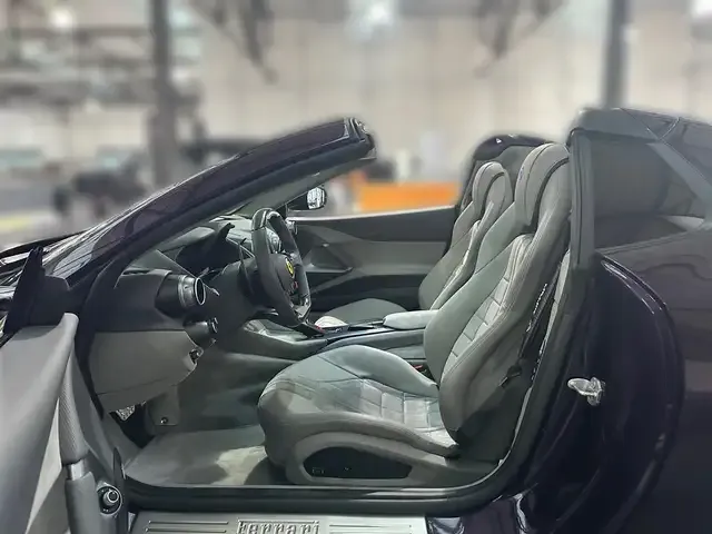 Ferrari 812