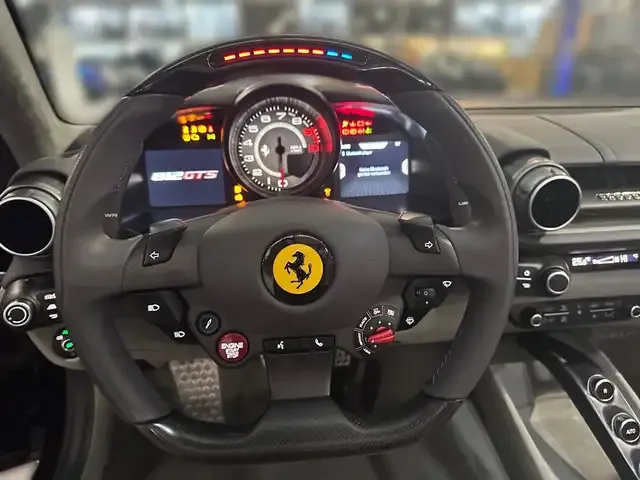 Ferrari 812