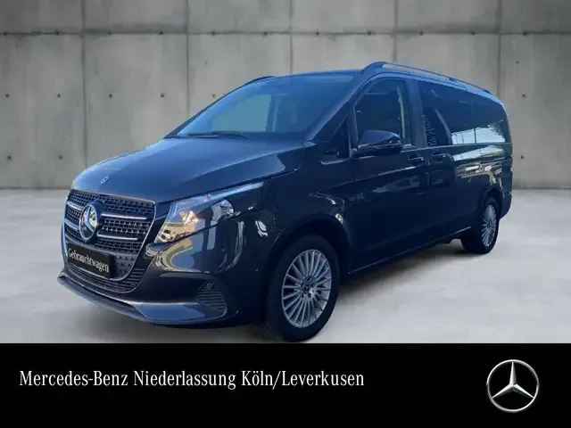 Mercedes-Benz V 220