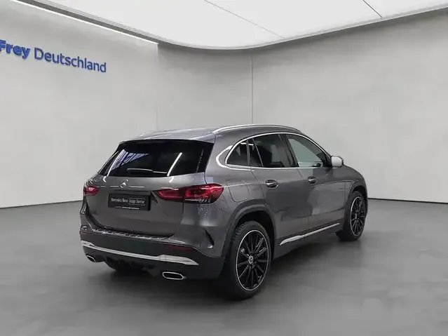 Mercedes-Benz GLA 250