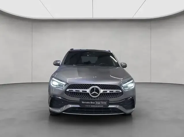Mercedes-Benz GLA 250