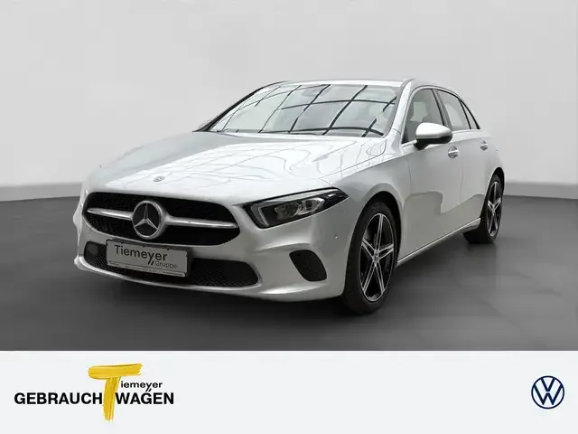Mercedes-Benz A 220