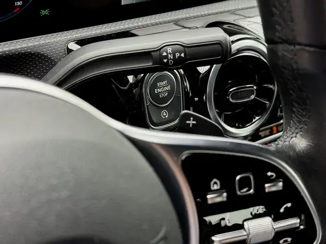Mercedes-Benz A 220