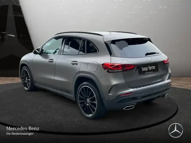 Mercedes-Benz GLA 250