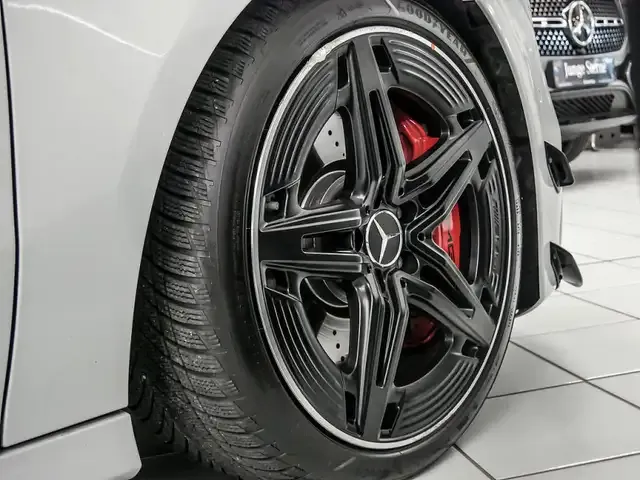 Mercedes-Benz CLA 45 AMG