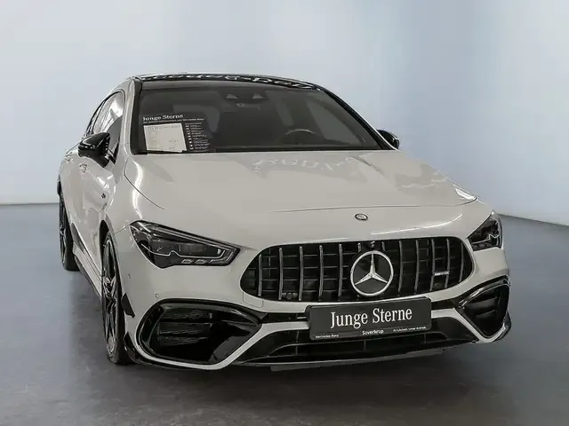 Mercedes-Benz CLA 45 AMG