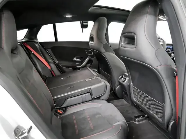 Mercedes-Benz CLA 45 AMG