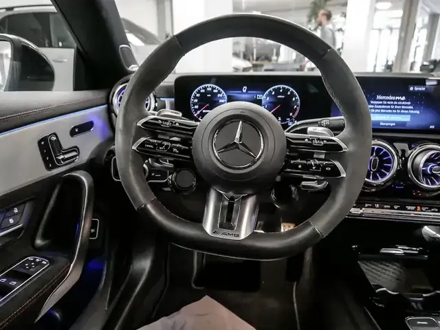 Mercedes-Benz CLA 45 AMG