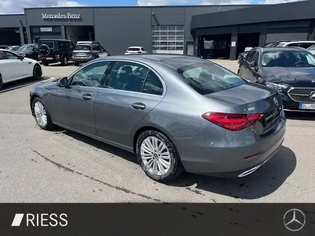 Mercedes-Benz C 180