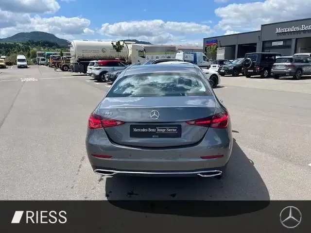 Mercedes-Benz C 180