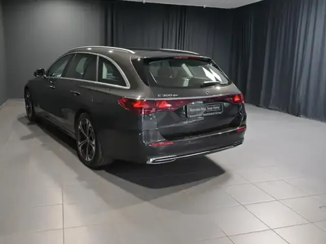 Mercedes-Benz E 300