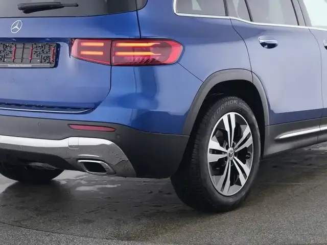 Mercedes-Benz GLB 200
