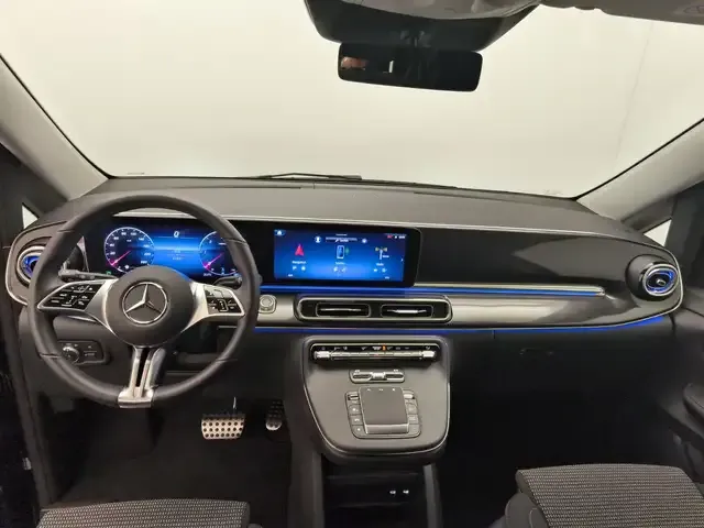 Mercedes-Benz V 220