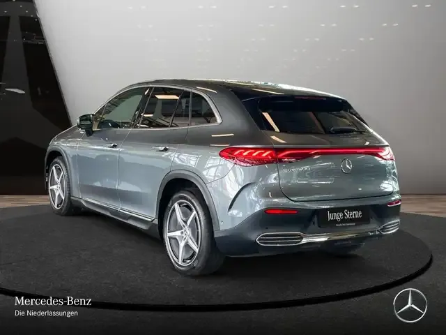 Mercedes-Benz EQE SUV