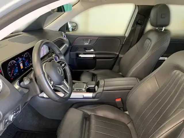 Mercedes-Benz GLB 250