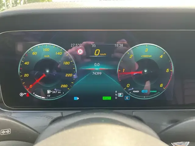 Mercedes-Benz E 300