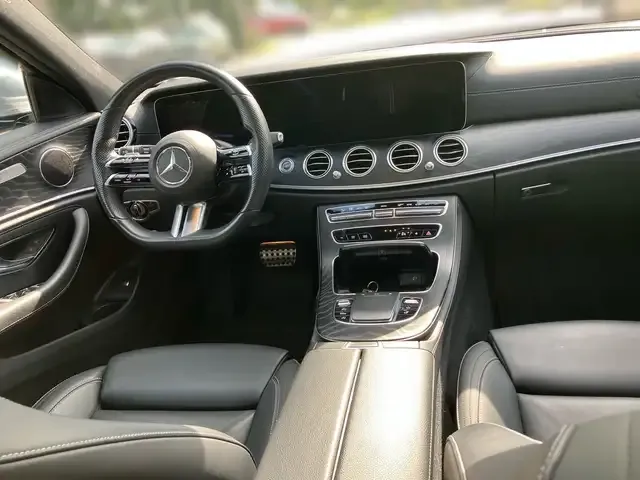 Mercedes-Benz E 300