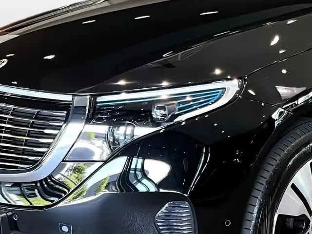 Mercedes-Benz EQC 400