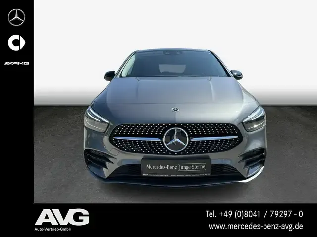 Mercedes-Benz B 200