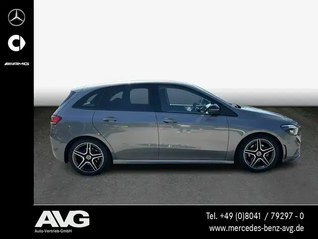 Mercedes-Benz B 200
