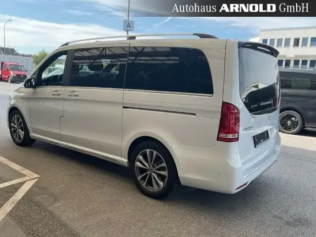 Mercedes-Benz EQV 300