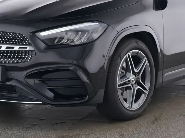 Mercedes-Benz GLA 180