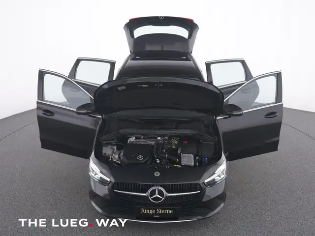 Mercedes-Benz B 180