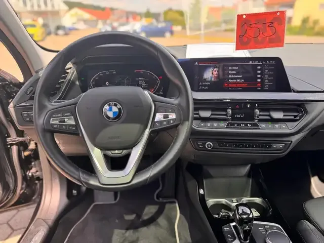 BMW 120