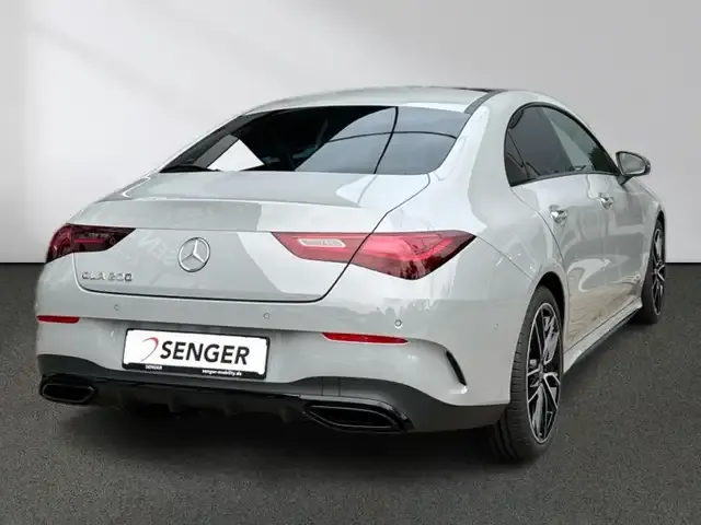 Mercedes-Benz CLA 200