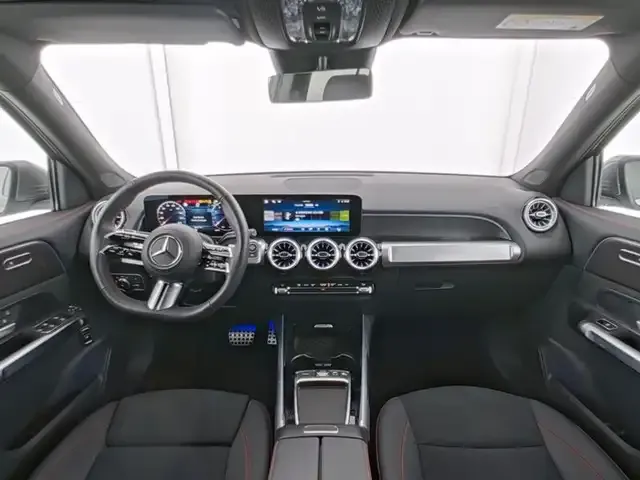 Mercedes-Benz GLB 180