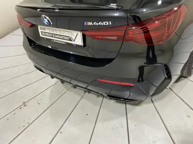 BMW 440