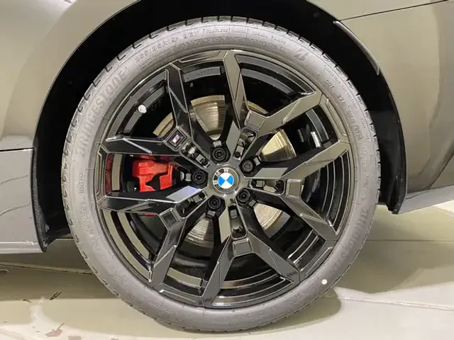 BMW 440