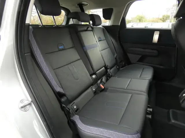 MINI One D Countryman