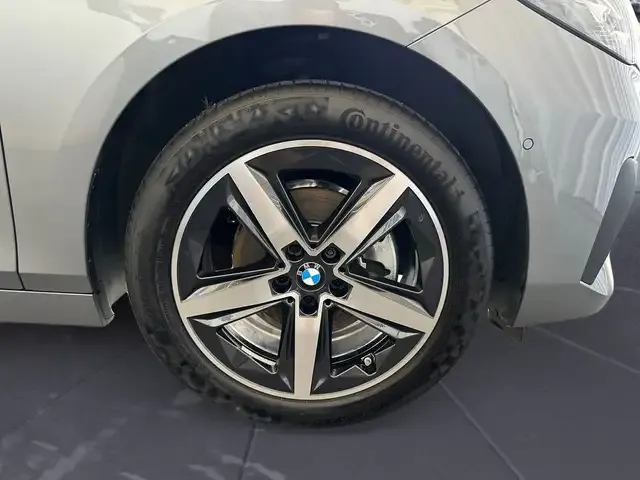 BMW 216