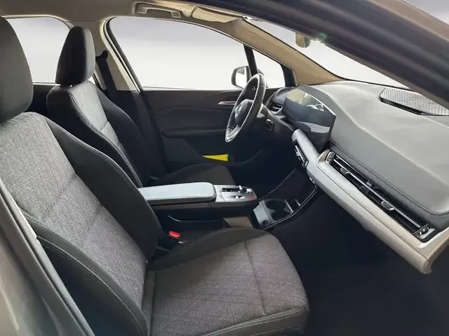 BMW 216