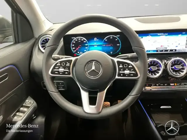 Mercedes-Benz EQA 250