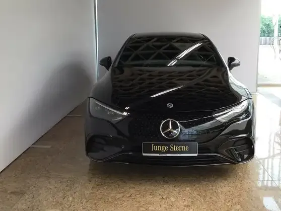 Mercedes-Benz EQE 300