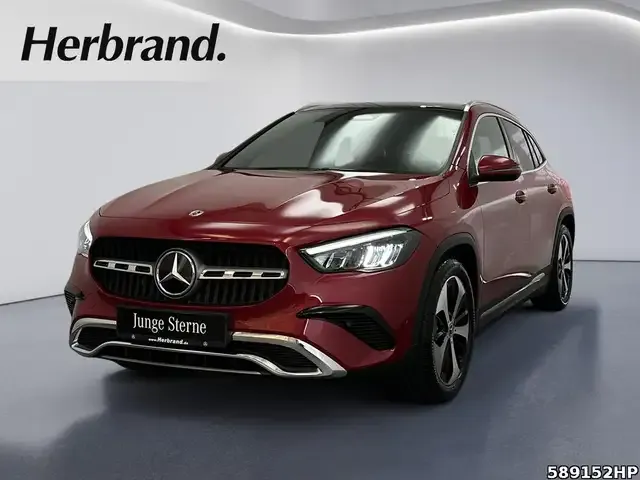Mercedes-Benz GLA 200