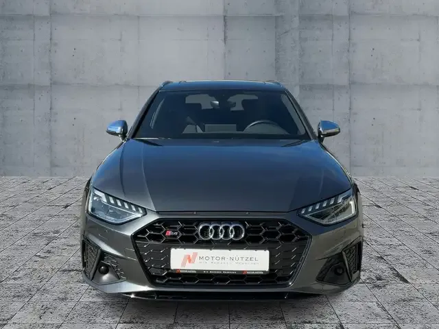 Audi S4