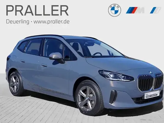BMW 220