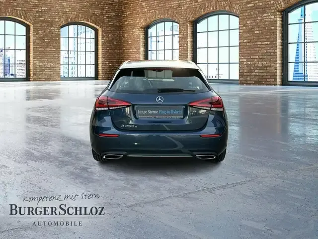Mercedes-Benz A 250