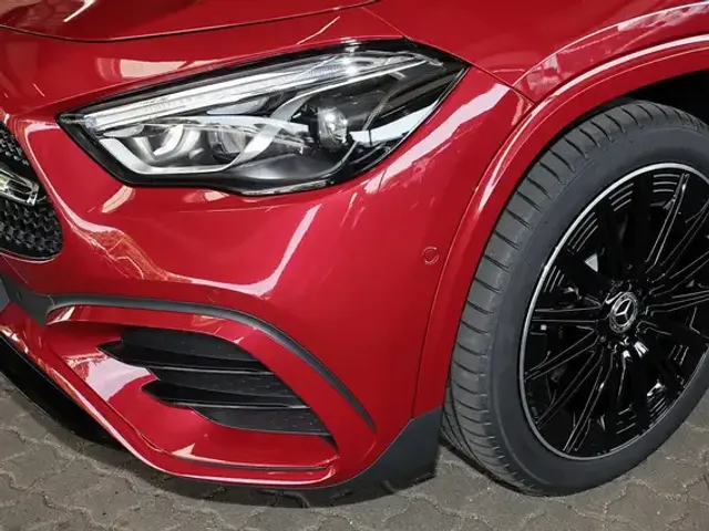 Mercedes-Benz GLA 200