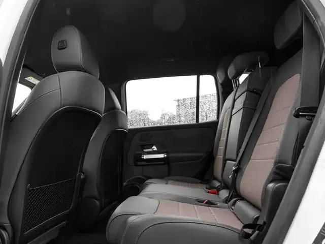 Mercedes-Benz EQB 300
