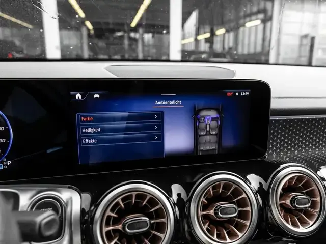 Mercedes-Benz EQB 300