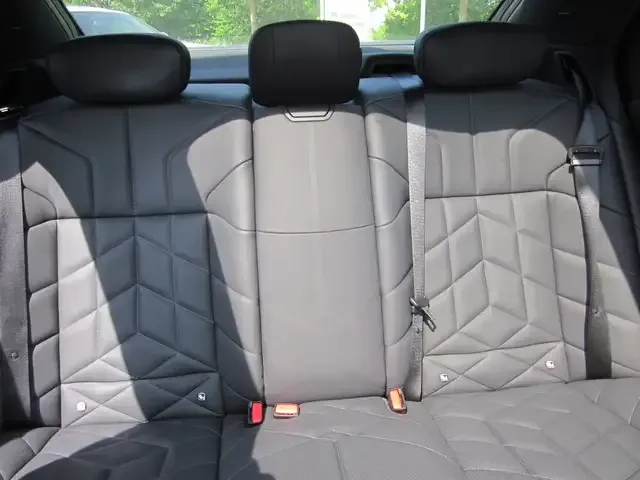 BMW 750