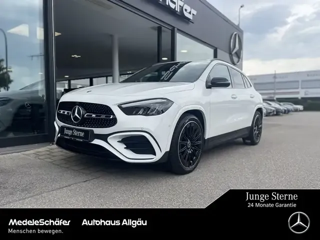 Mercedes-Benz GLA 200