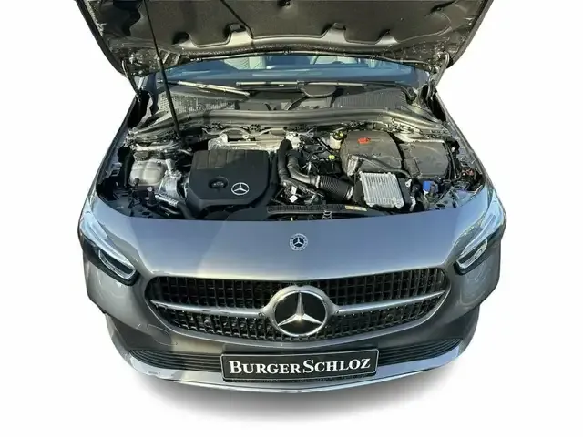 Mercedes-Benz B 180