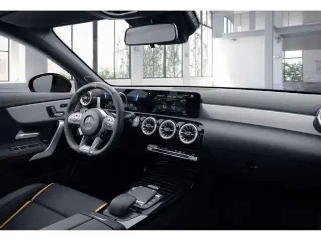 Mercedes-Benz CLA 45 AMG