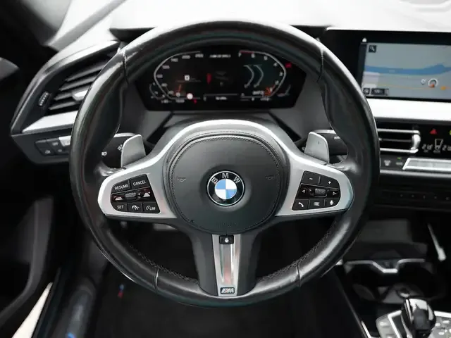 BMW 235