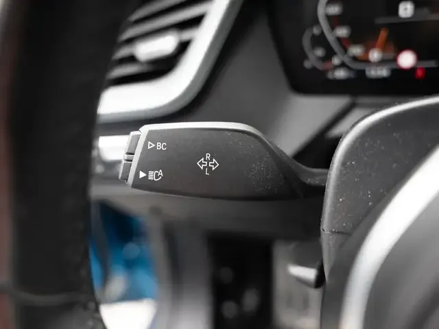 BMW 235
